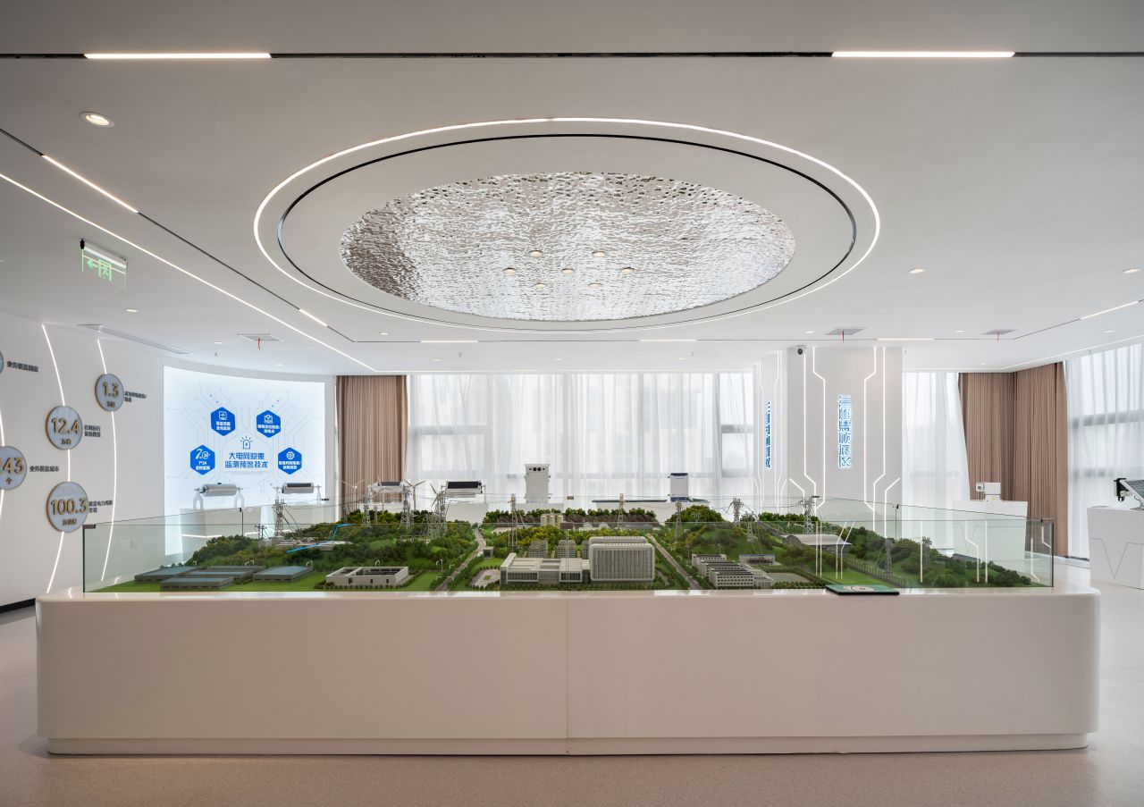 【完工案例】三相電力8000+㎡辦公室裝修項目圓滿交付并投入使用(圖6) 【完工案例】三相電力8000+㎡辦公室裝修項目圓滿交付并投入使用(圖6)